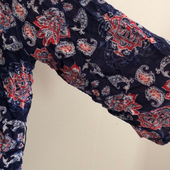 Hollister Navy and Red Patterned Kimono Cardigan - Picture 4 of 7